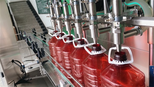 你的自動食用油灌裝機(jī)具備這些功能嗎？